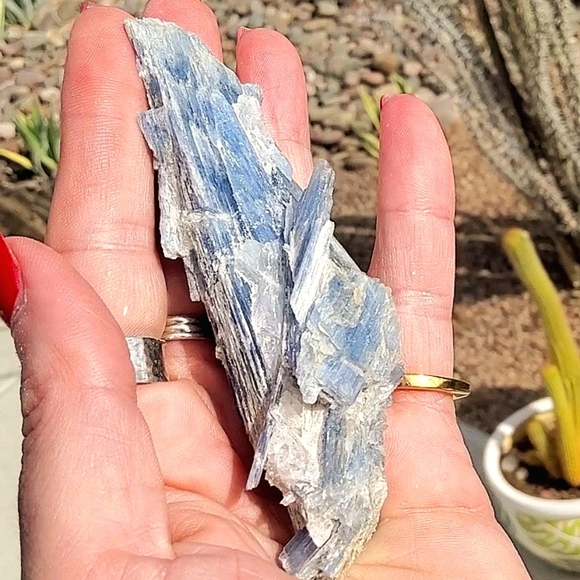 🌸🌸🌸 3/$50---Vibrant Brazilian Blue Kyanite - Picture 5 of 11